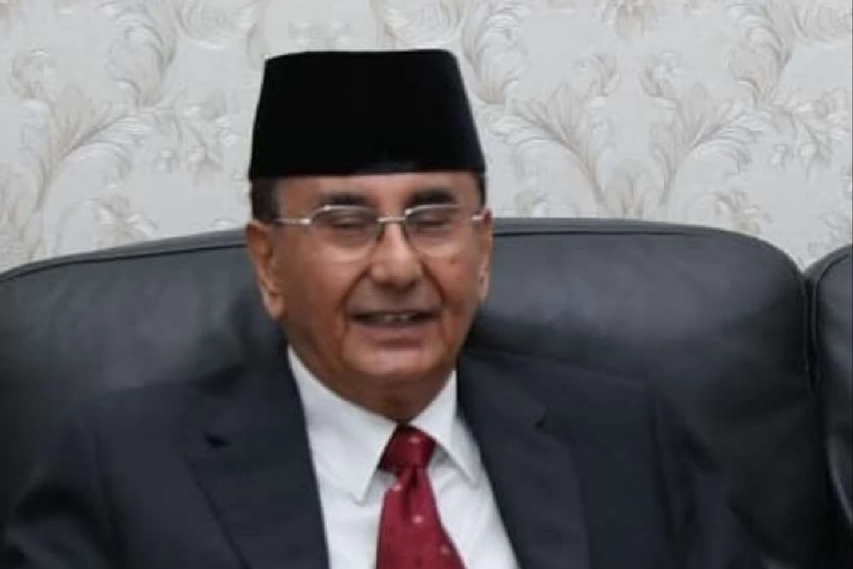 Ismeth Abdullah, Gubernur Kepri 2004-2009, dan juta Kepala BP Batam 1998-2004.