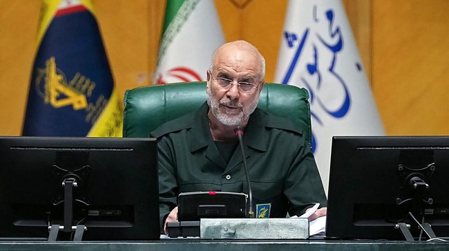 Mohammad Bagher Ghalibaf: Iran mengecam Amerika Serikat lantaran telah melanggar tiga poin tuntutan Teheran untuk mengakhiri perang di hari menyepakati gencatan senjata. (AFP)